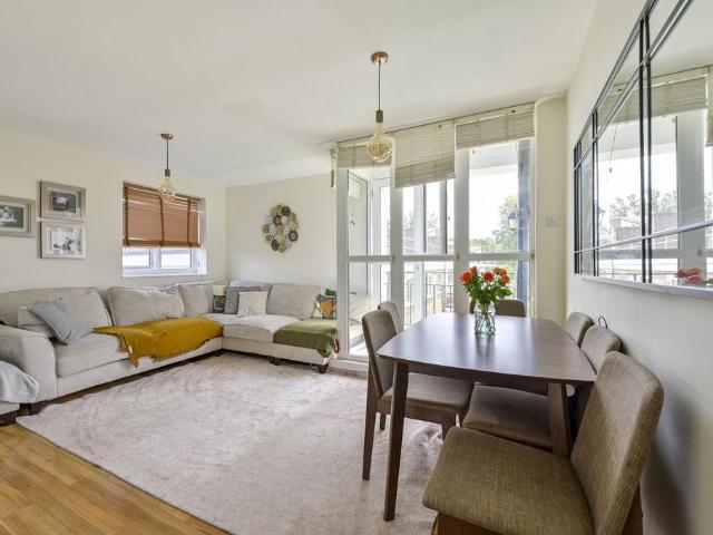 Apartment for rent in Roehampton, Greater London