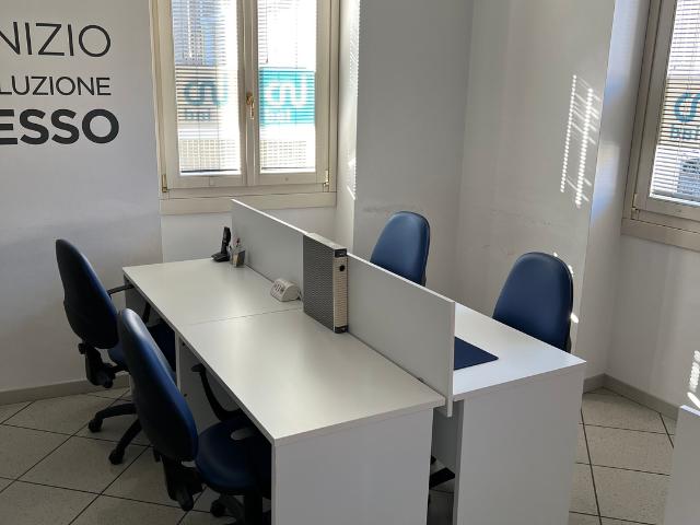 Ufficio in affitto a Cantù, Lombardia