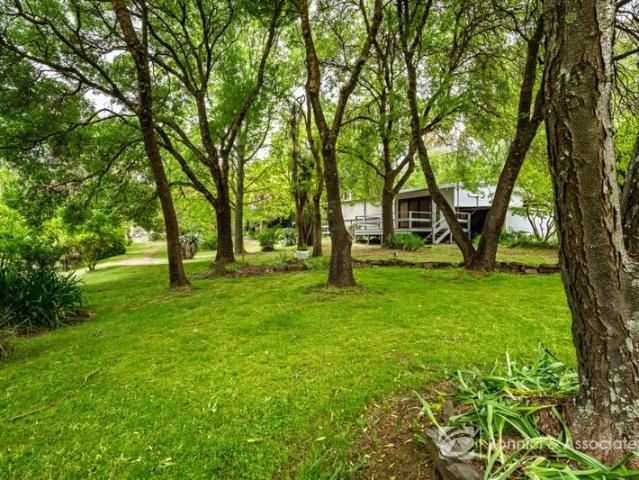 Cottage for sale in Beechworth, Victoria