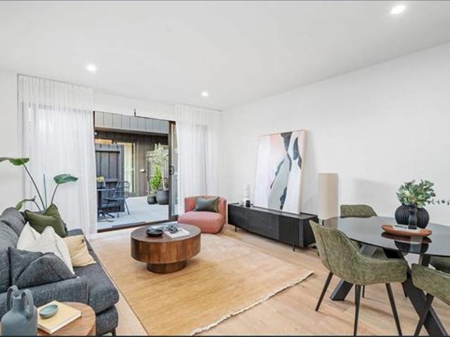 Townhouse for rent in Flemington, Melbourne