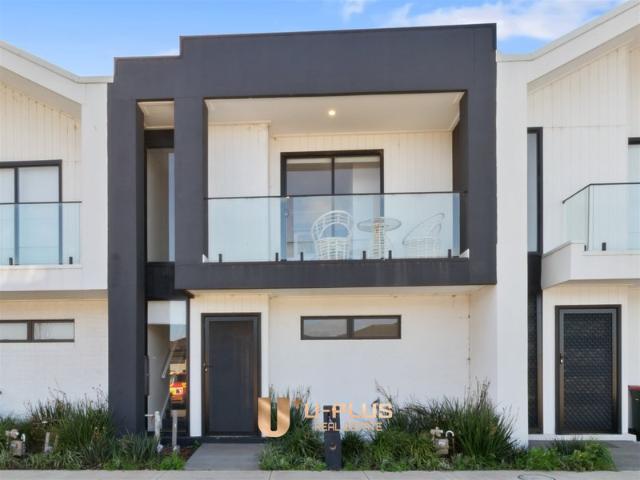 Townhouse for sale in Windermere, Melbourne