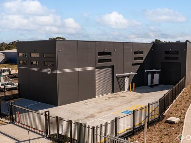 Warehouse for rent in Cowes, Victoria