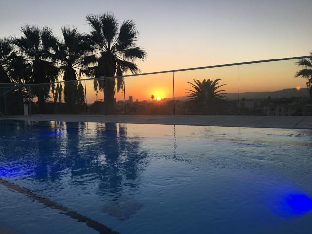 Apartment for rent in Canoga Park, California