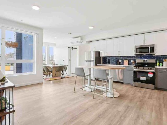 Apartment for rent in Canoga Park, California