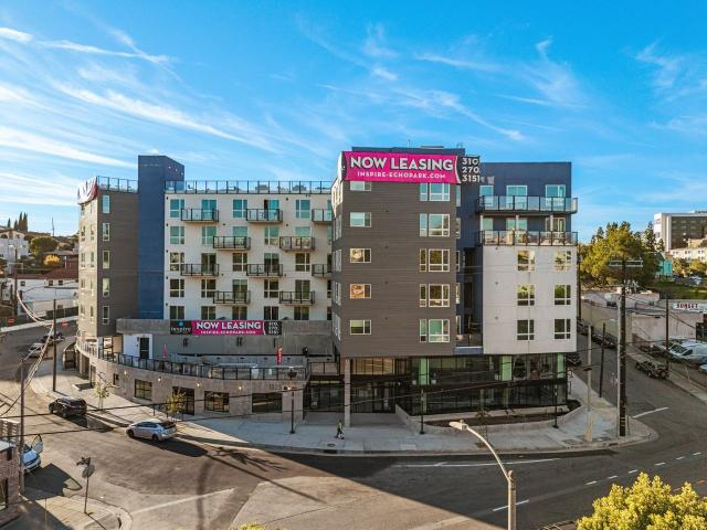Apartment for rent in Canoga Park, California