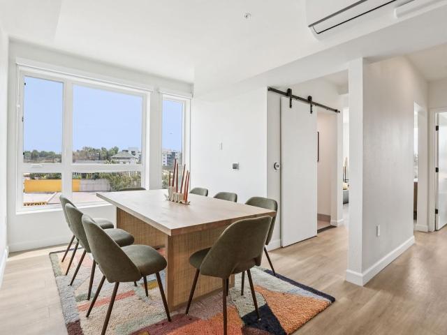 Apartment for rent in Canoga Park, California