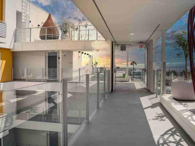 Apartment for rent in Canoga Park, California