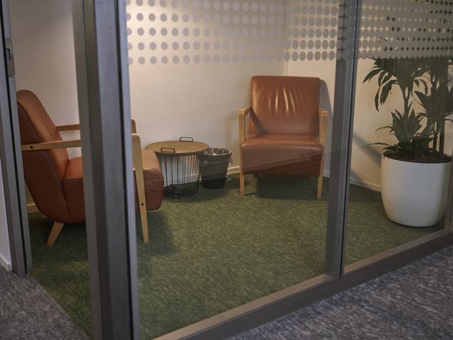 Bedrijfspand te huur in Centrum, Rotterdam