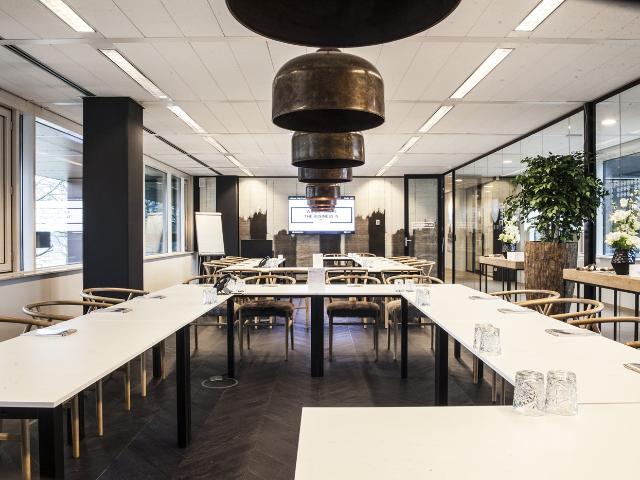 Bedrijfspand te huur in Nieuw-West, Amsterdam