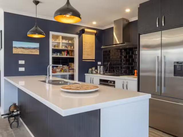 House for sale in Hakatere, Canterbury