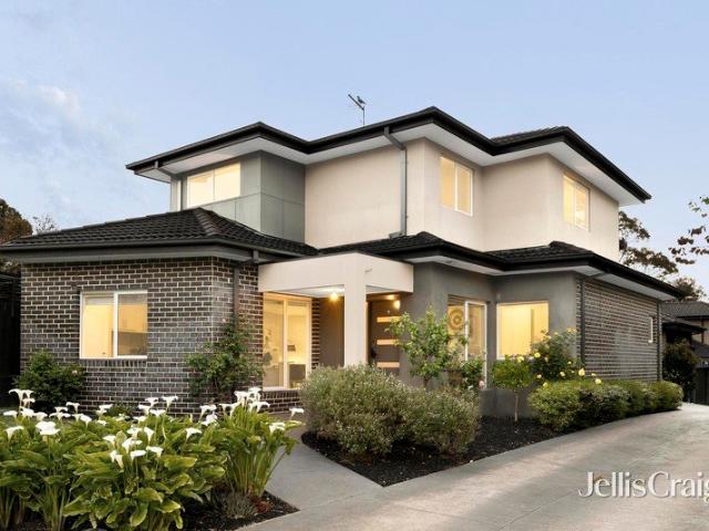 Townhouse for sale in Mount Waverley, Melbourne