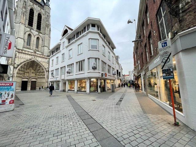 Appartement location à Begijnhof Sint-Elisabeth, Kortrijk