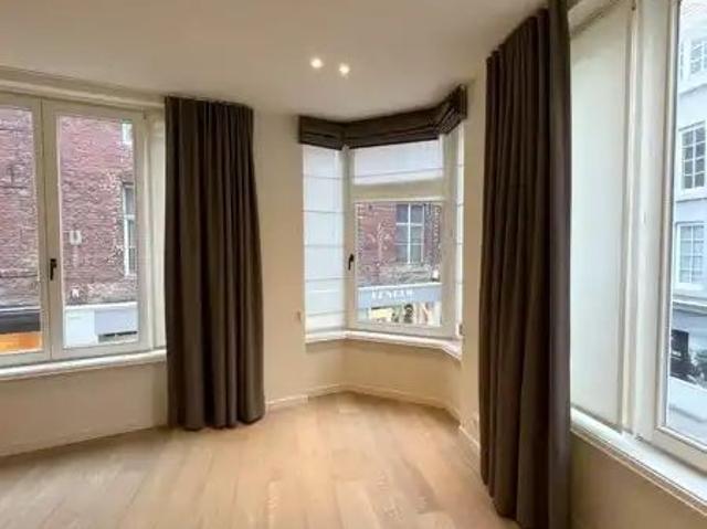 Appartement location à Begijnhof Sint-Elisabeth, Kortrijk