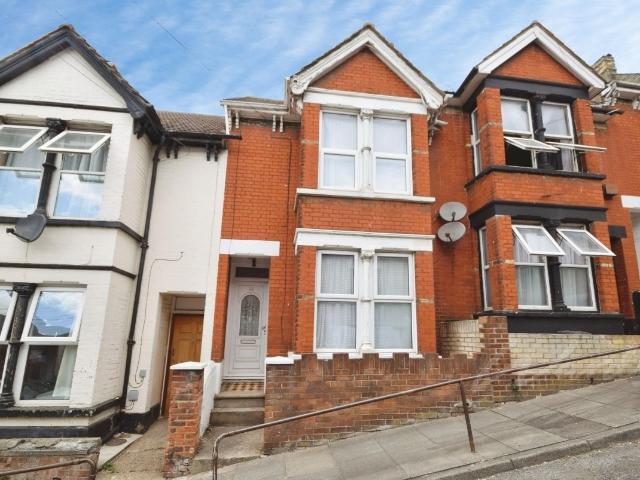 Apartment for rent in Luton, Chatham