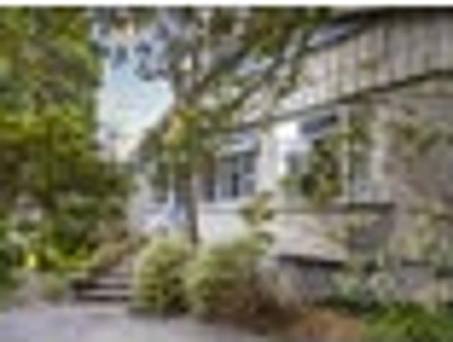 House for sale in Chaslands, Canterbury