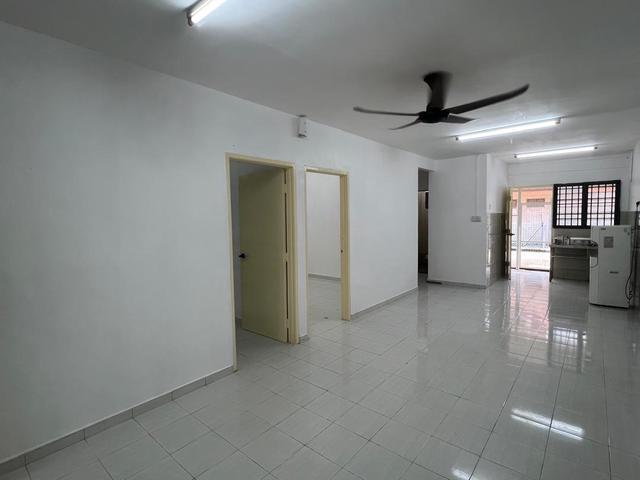 Terraced House for rent in Wellesley, Penang