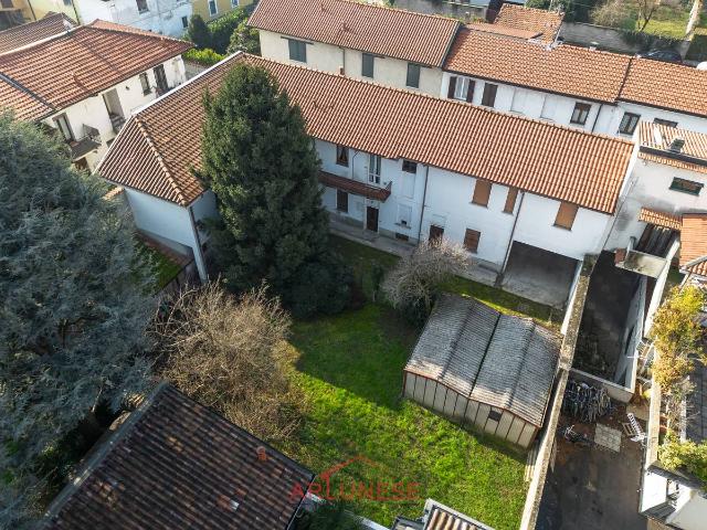 Villa Indipendente in vendita a San Lorenzo, Parabiago