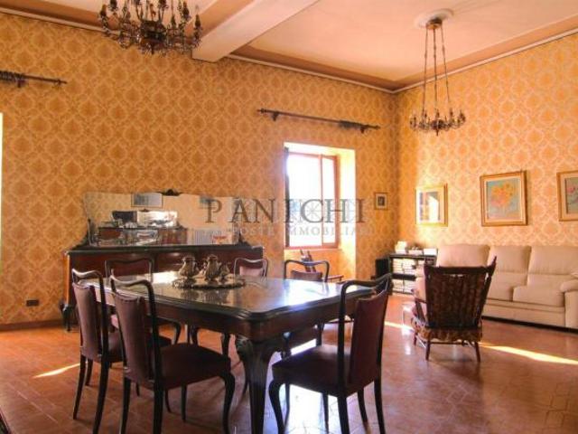 Palazzo in vendita a Asciano, Toscana