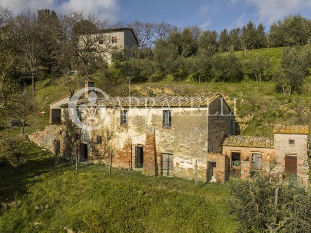 Locale Commerciale in vendita a Abbadia Di Montepulciano, Toscana