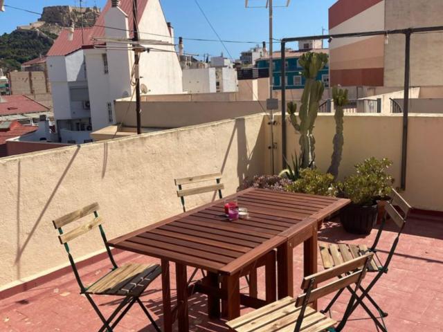 Apartamento en alquiler en Mercat, l'Alacantí