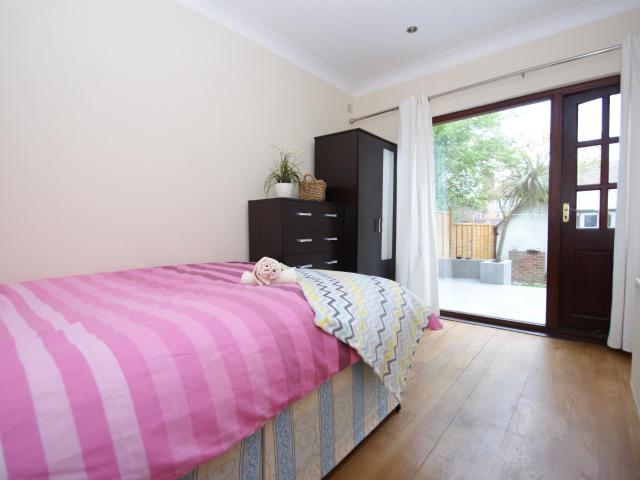 Room for rent in London Borough of Ealing, Greater London
