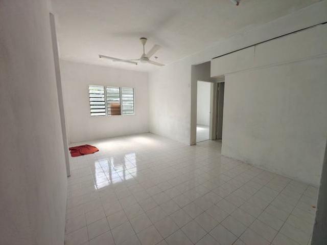 Flat for sale in Kajang, Langat