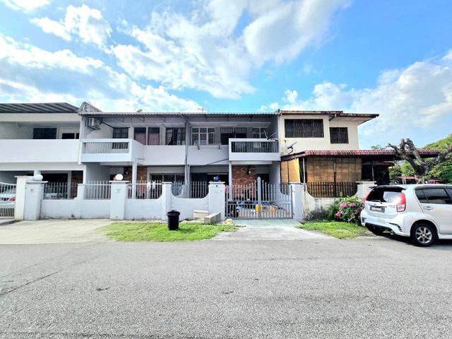 Terraced House for rent in Country Heights Damansara, Kuala Lumpur