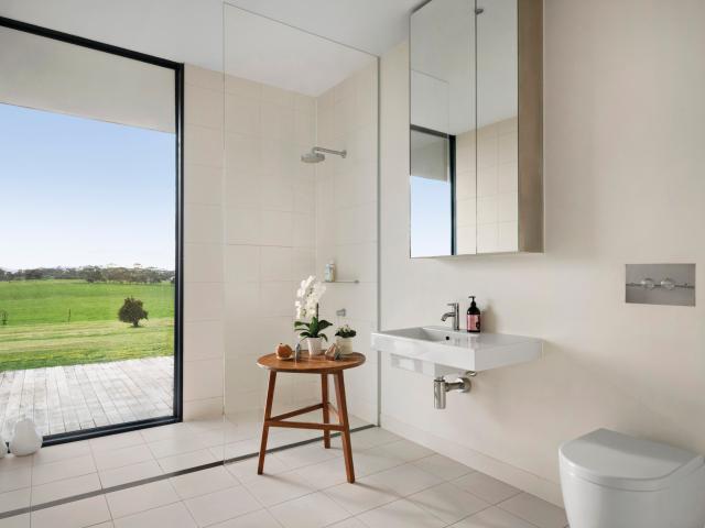 Cottage for sale in Kilmore, Victoria