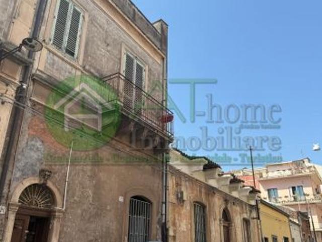 Palazzo in vendita a Borgo-Sanzio, Catania