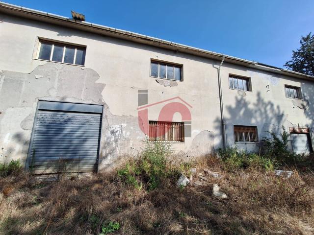 Palazzo in vendita a Benevento, Campania