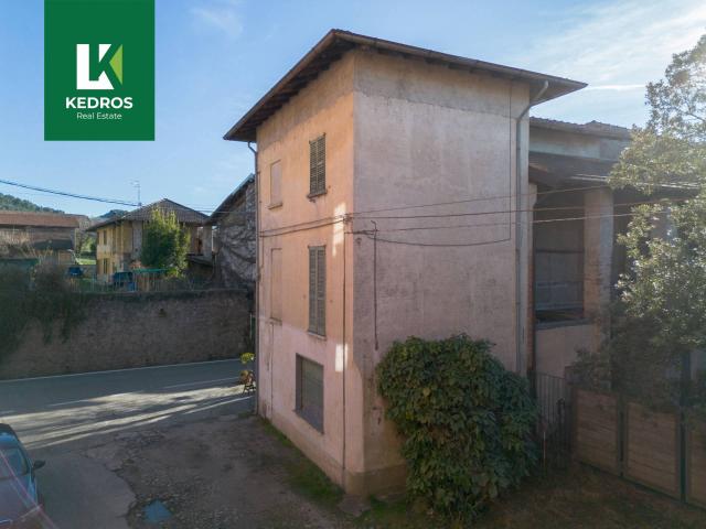 Palazzo in vendita a Cadrezzate con Osmate, Osmate Lentate