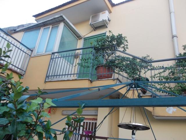 Palazzo in vendita a Sant'antimo, Campania