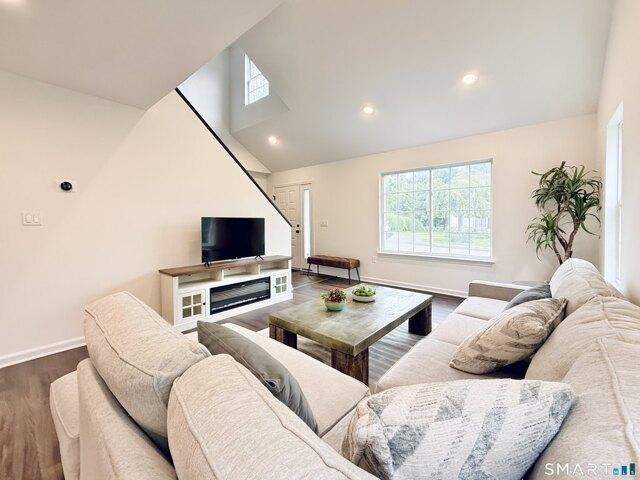 House for sale in Turn of River, Stamford