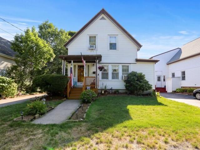 House for sale in Montello, Brockton