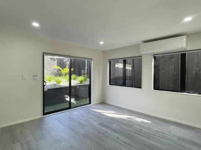Townhouse for rent in Manurewa