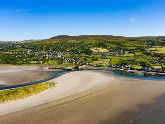 Detached House for sale in Bruckless, Ulster