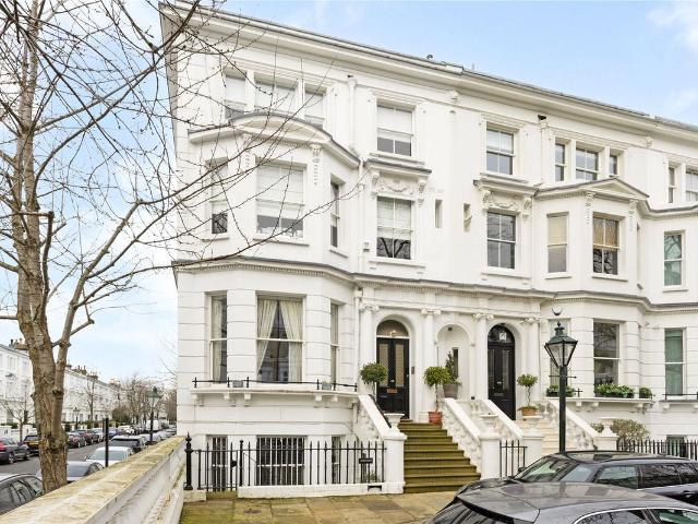 Apartment for rent in Kensington, Greater London