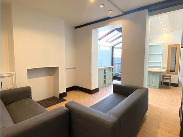 House for rent in Plasnewydd, Falcon Lodge