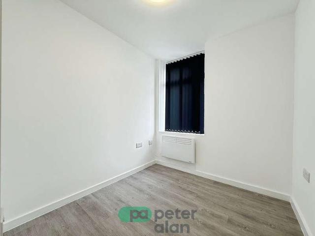 Apartment for rent in Plasnewydd, Falcon Lodge