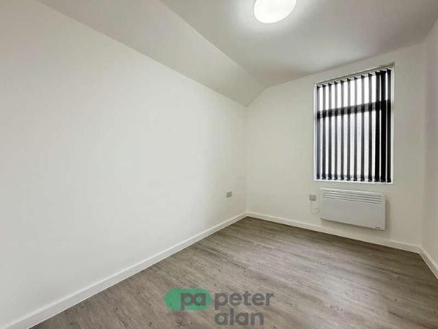 Apartment for rent in Plasnewydd, Falcon Lodge