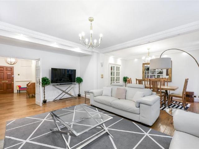 House for rent in Bayswater, Greater London