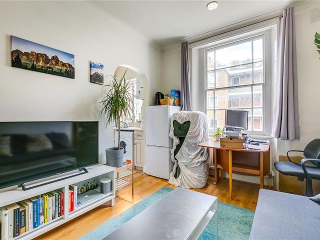 Apartment for rent in Bayswater, Greater London