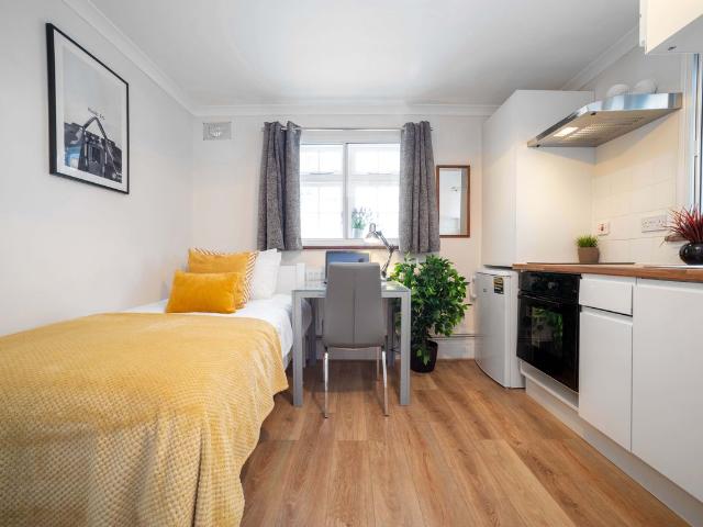 Studio for rent in Bayswater, Greater London