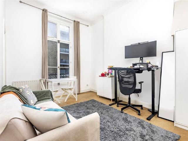 Apartment for rent in Paddington, Greater London
