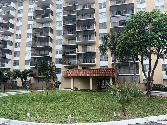 Condo for sale in Lauderhill Condo for sale in Lauderhill