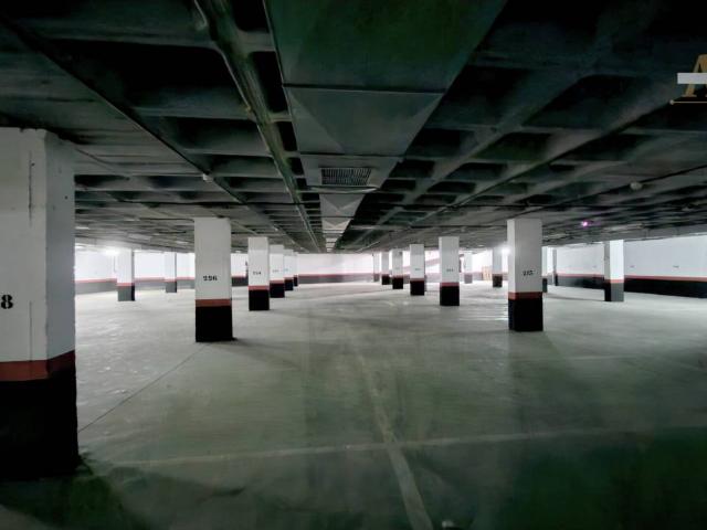 Garaje en venta en Madrid, Imperial