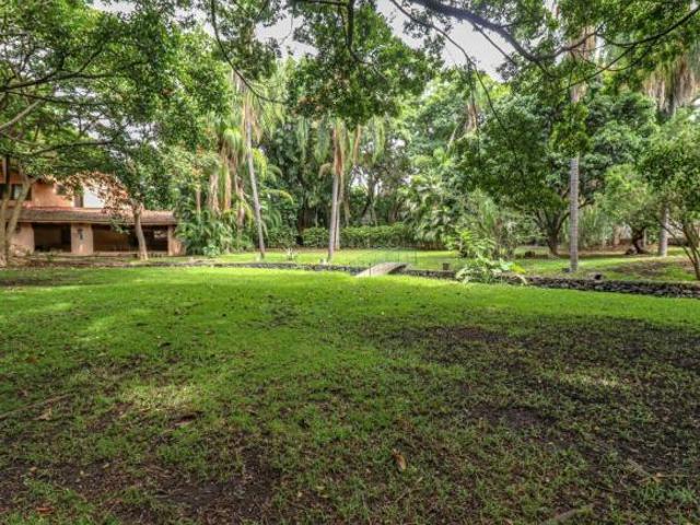 ¡INVERSIONISTAS!, QUINTA CON AMENIDADES EN PEDREGAL LAS FUENTES