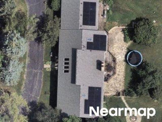 House for sale in Mchenry, Illinois