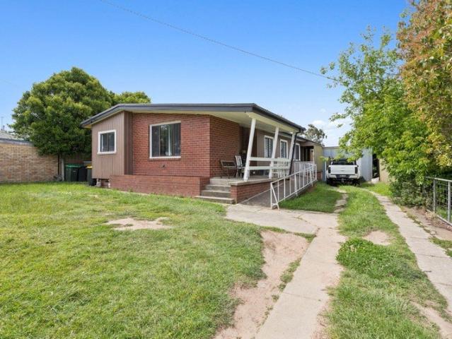 House for sale in Brisbane Grove, New South Wales