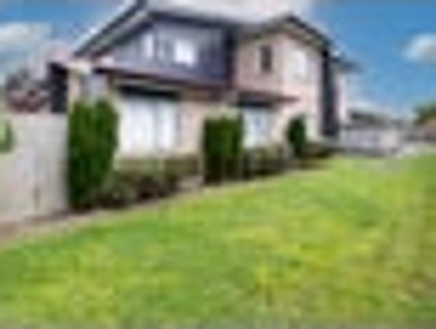 Apartment for sale in Hamilton East